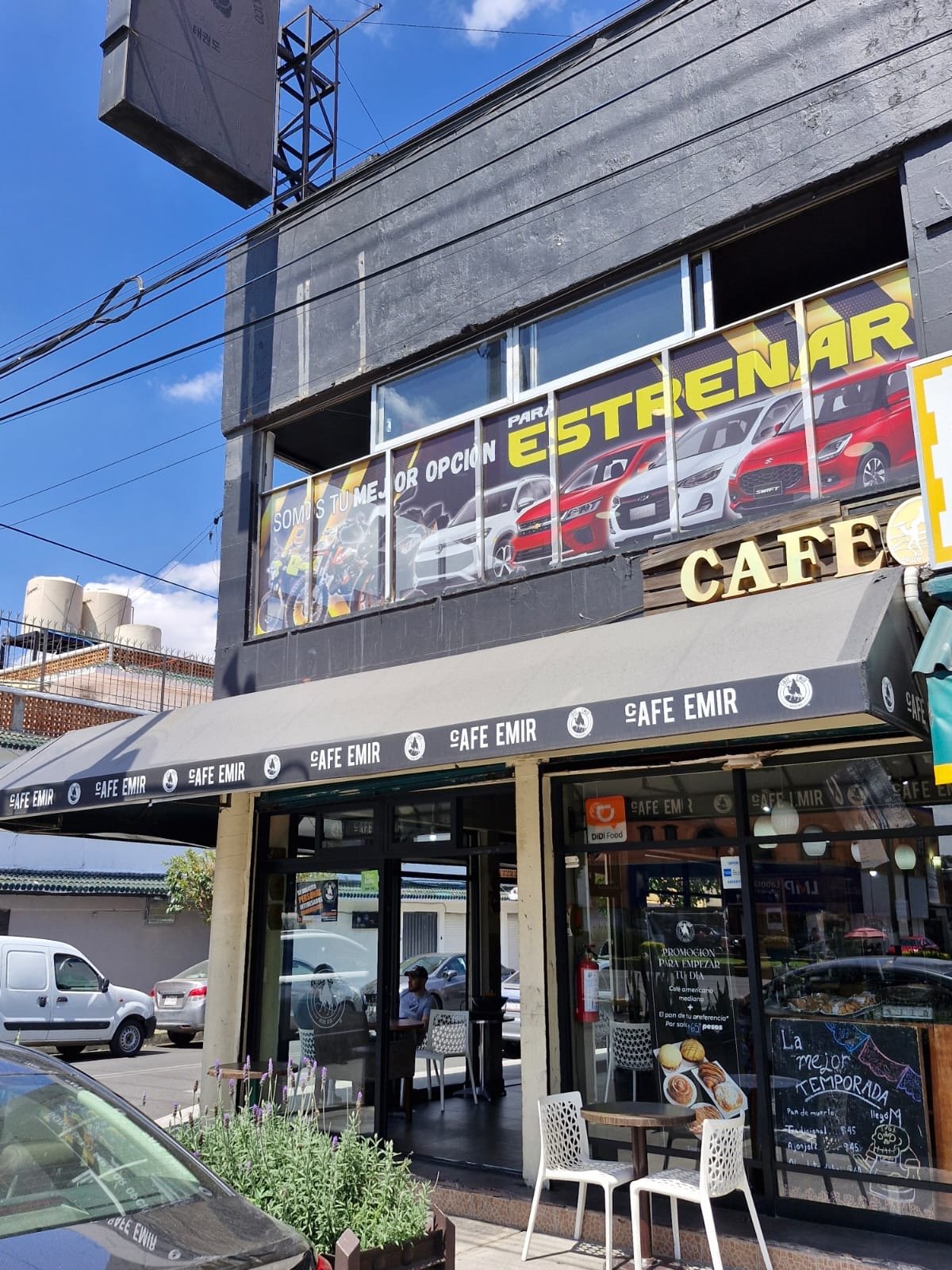 Acceso por Av. Fray Servando